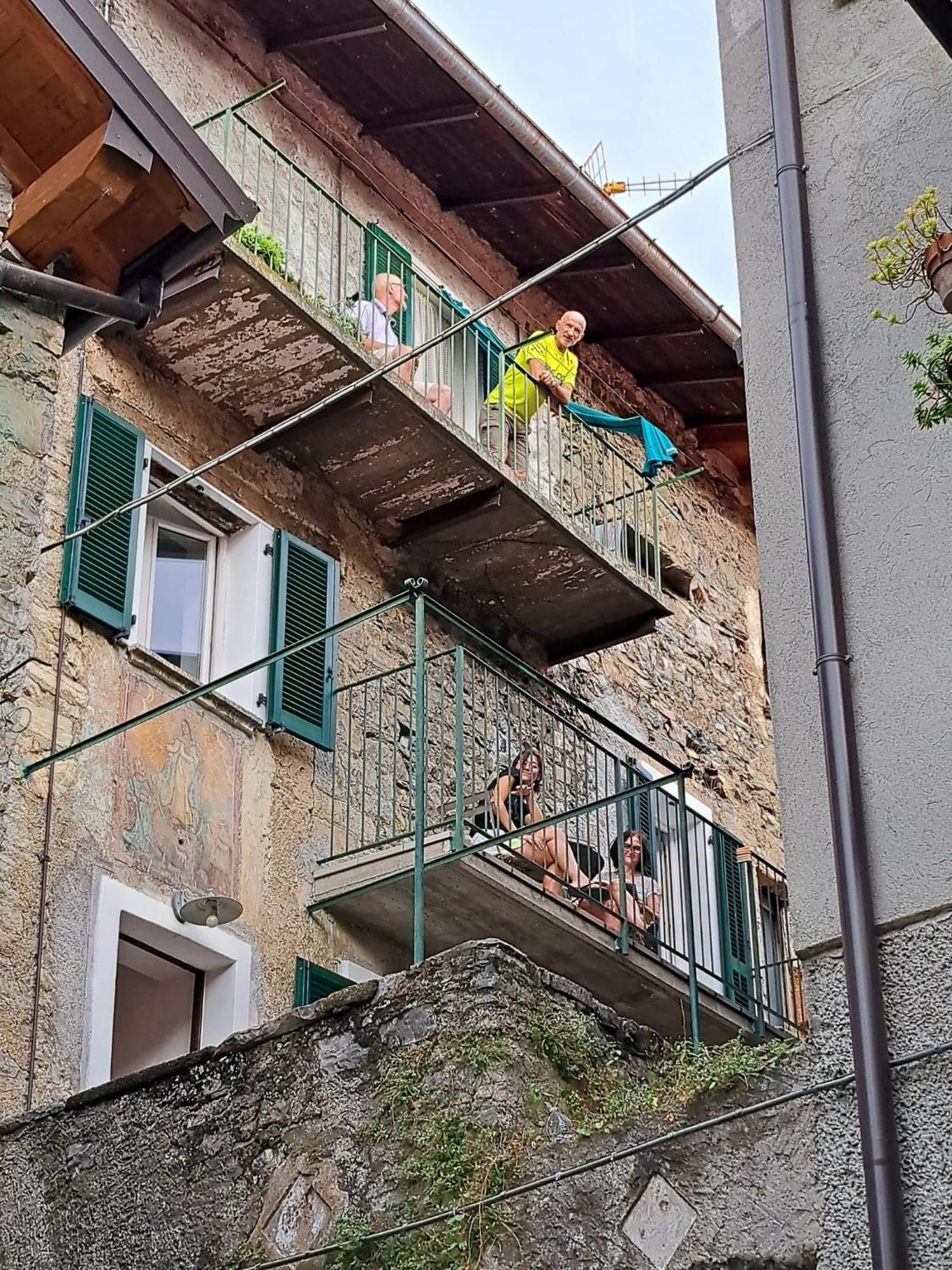 Apartamento La Casa Di Mario Perledo Exterior foto