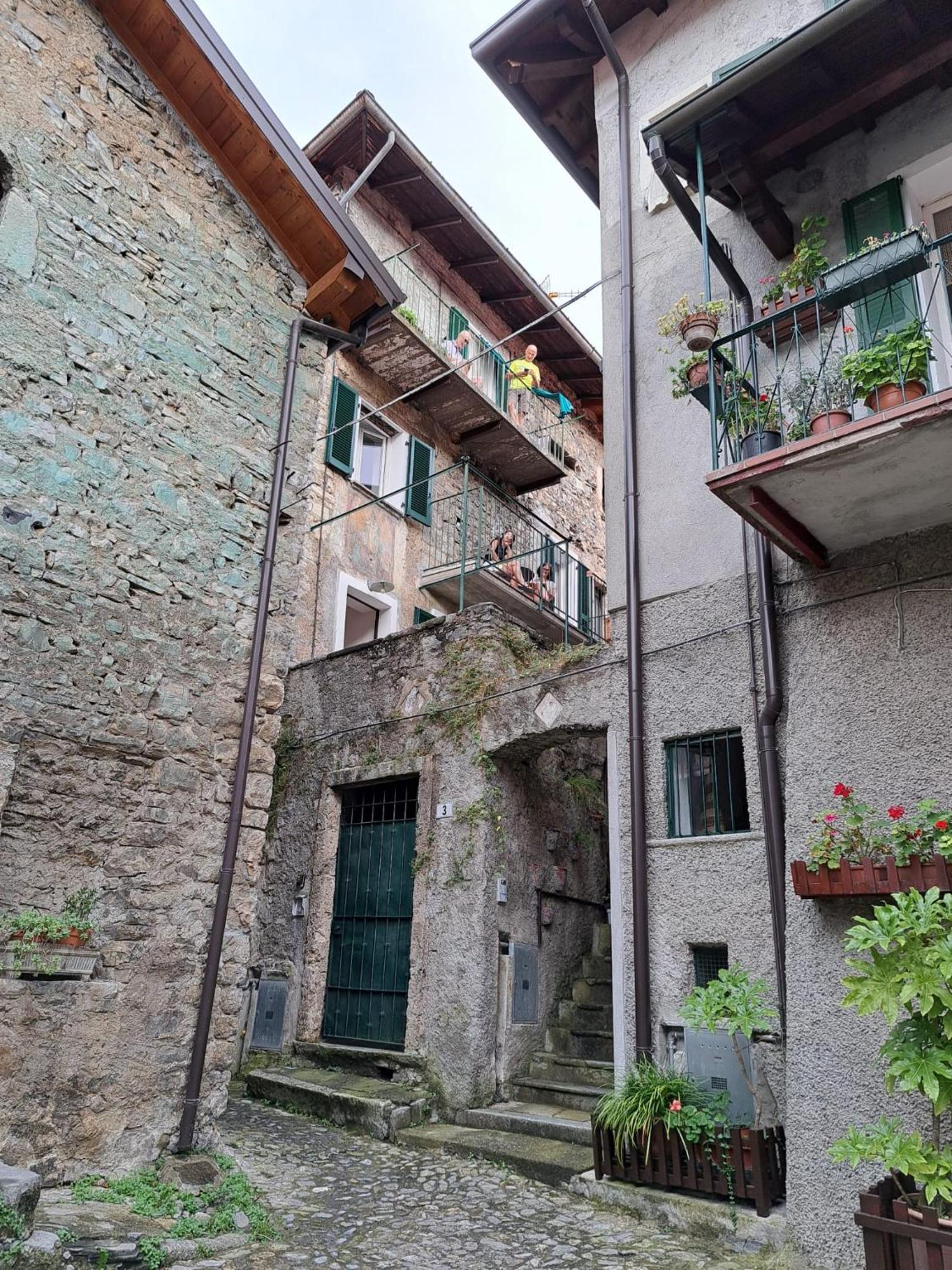 Apartamento La Casa Di Mario Perledo Exterior foto